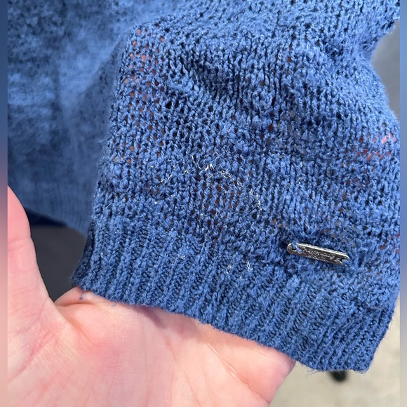 Women’s Sweater - Picture 2 of 4